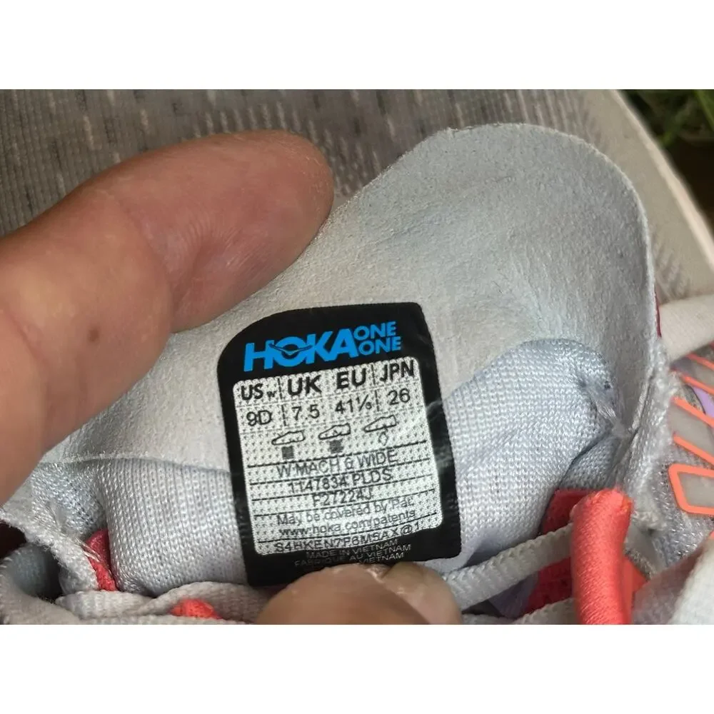 Hoka One One hoka one